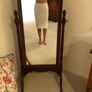White Knee Length Ellen Tracy Skirt